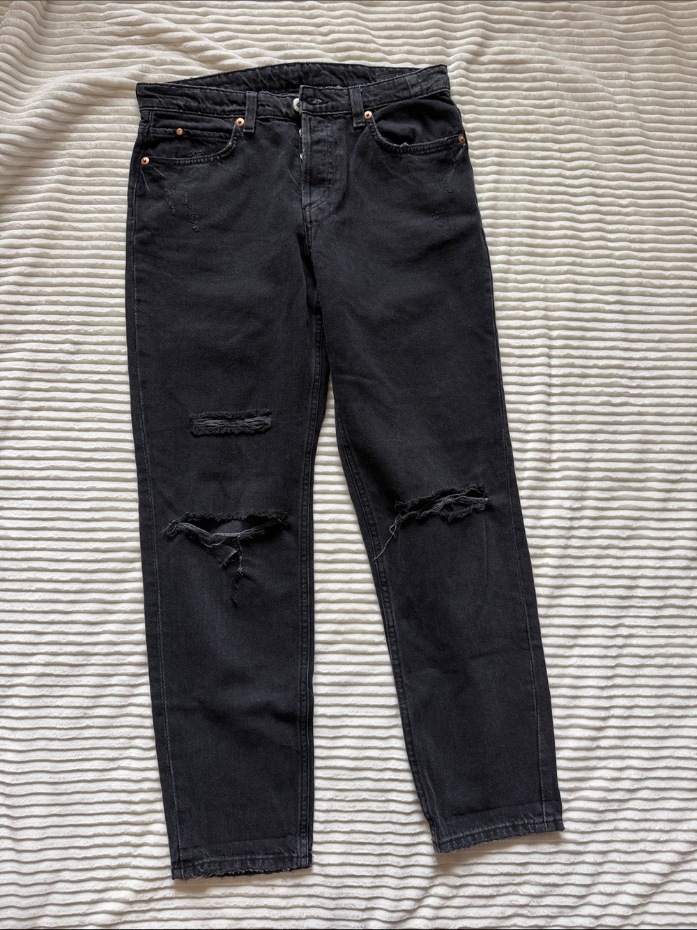 &Denim Black Distressed Low Waist Boyfriend Jeans Size 4